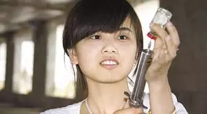 盘点那些养猪美女！女人养猪不易，美丽女人更不被理解……