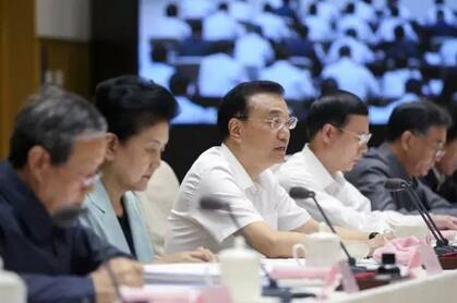 举一反三:热点政策很可能影响养猪业的未来