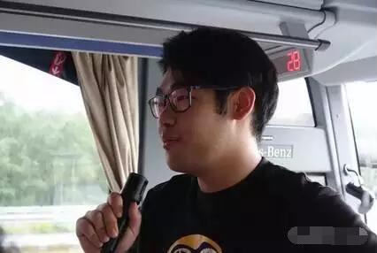 牧原、雏鹰、正大、福喜……踏上欧洲领奖之旅，2天引发近3万网友关注