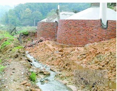 悲剧！猪场化粪池墙体倒塌，造成3人死亡3人受伤