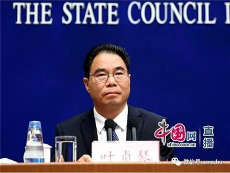 2017生猪存栏和出栏总量约12亿头，规模化养殖占比近五成