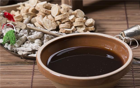 养猪厂治猪病之用中药治疗猪病？