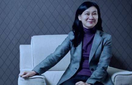 日前,新希望少掌门刘畅携手北京大学国家发展研究院BiMBA商学院院长陈春花和“有才又有颜”的高管团队现身北大光华管理学院,场内还有一群意气风发的北大学子。