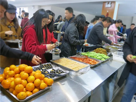 山东农业大学师生来华辰制药参观考察