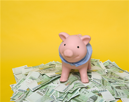 规模企业的扩张是非常快速的,也可以看到现在这个养殖结构,已经向这个规模化来倾斜,预计2018年的整个生猪供应,会是一个环比持平或者微增,这样一个态势。