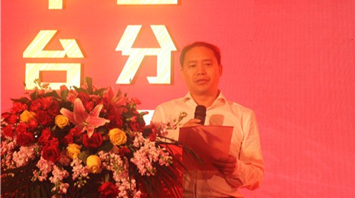 “英雄长啸震沧海，古树椰风动我怀”，行业内英雄齐聚于此，今年生猪行业形势严峻，猪价行情不容乐观，规模猪场如何突破行业发展瓶颈？如何将挑战转变为机遇？