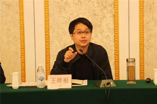 4月11日,畜牧养殖行业上下游30家企业近百名行业大咖齐聚蓉城,参加由特驱集团、阿里云、德康集团联合举办的智慧养殖产业联盟筹备会