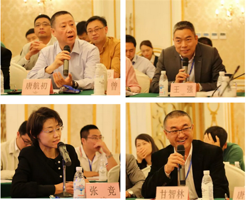 4月11日，畜牧养殖行业上下游30家企业近百名行业大咖齐聚蓉城，参加由特驱集团、阿里云、德康集团联合举办的智慧养殖产业联盟筹备会