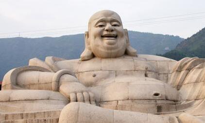 楼房养猪近年来在各地兴起,但一般楼房都不会超过6层,那么,15层高的高楼养猪你见过吗?近日,有媒体从湖北宜城市王集农场获悉,