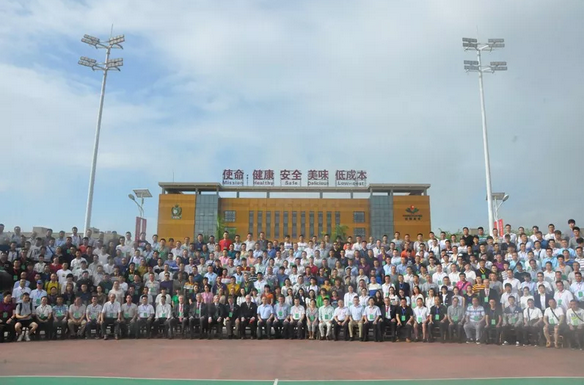 6月27日,备受瞩目的PITC 35 PSY 第三届PPT国际技术研讨会(PITC)在广西扬翔股份有限公司(以下简称“扬翔股份”)总部隆重举行,本届会议的主题是“低成本养猪新模式 新发展”。