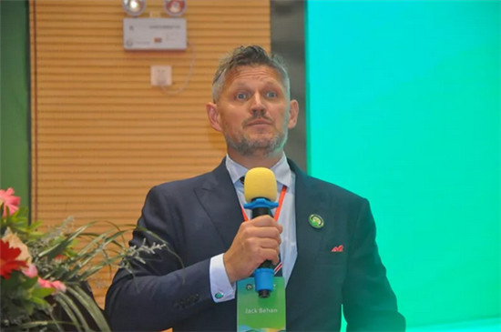 6月27日,备受瞩目的PITC 35 PSY 第三届PPT国际技术研讨会(PITC)在广西扬翔股份有限公司(以下简称“扬翔股份”)总部隆重举行,本届会议的主题是“低成本养猪新模式 新发展”。