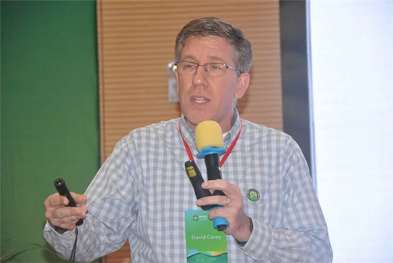 6月27日，备受瞩目的PITC 35 PSY 第三届PPT国际技术研讨会（PITC）在广西扬翔股份有限公司（以下简称“扬翔股份”）总部隆重举行，本届会议的主题是“低成本养猪新模式 新发展”。