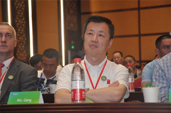 6月27日,备受瞩目的PITC 35 PSY 第三届PPT国际技术研讨会(PITC)在广西扬翔股份有限公司(以下简称“扬翔股份”)总部隆重举行,本届会议的主题是“低成本养猪新模式 新发展”。