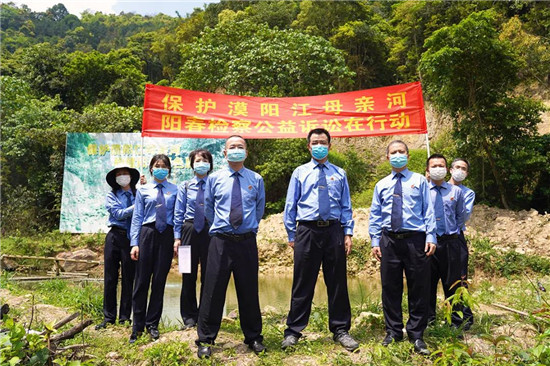 养猪场污水直排被依法取证，整改后：空栏！