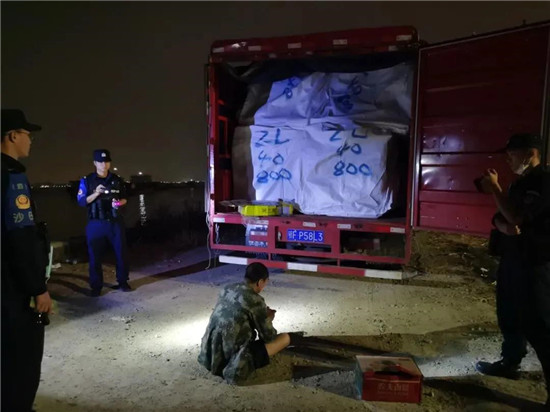 猖狂！广东广西截获大批走私冻肉，东莞两天侦破3起......