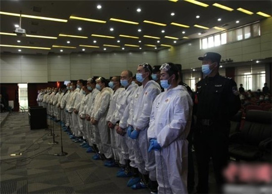 致达千只未检疫生猪流入市场，畜牧站长收贿近10万元