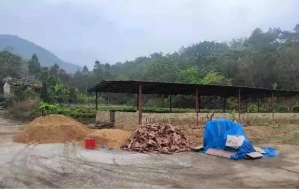 梅州一村民非法搭建猪棚400平方米，被依法拆除！