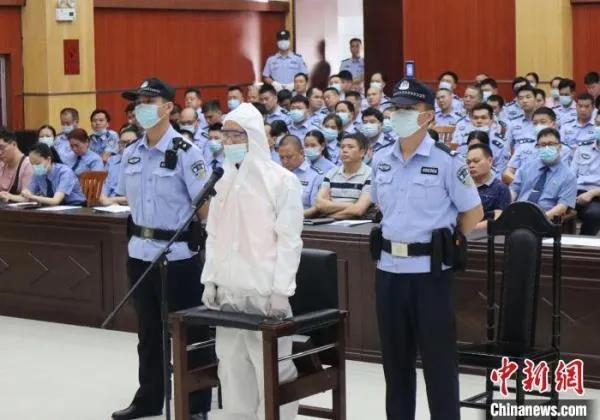 广西一畜牧站兽医被控致1472头未经检疫生猪流入市场