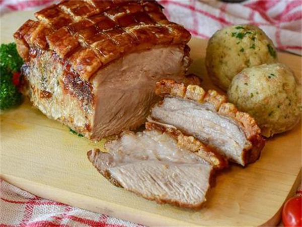 猪价下滑幅度已超预期？猪肉价格过度下跌了？未来猪价该怎么看？