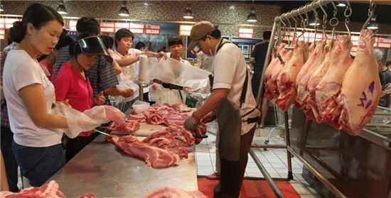 全球缺猪加剧，各国抢肉正酣，国内猪价能否“绝地反击”？