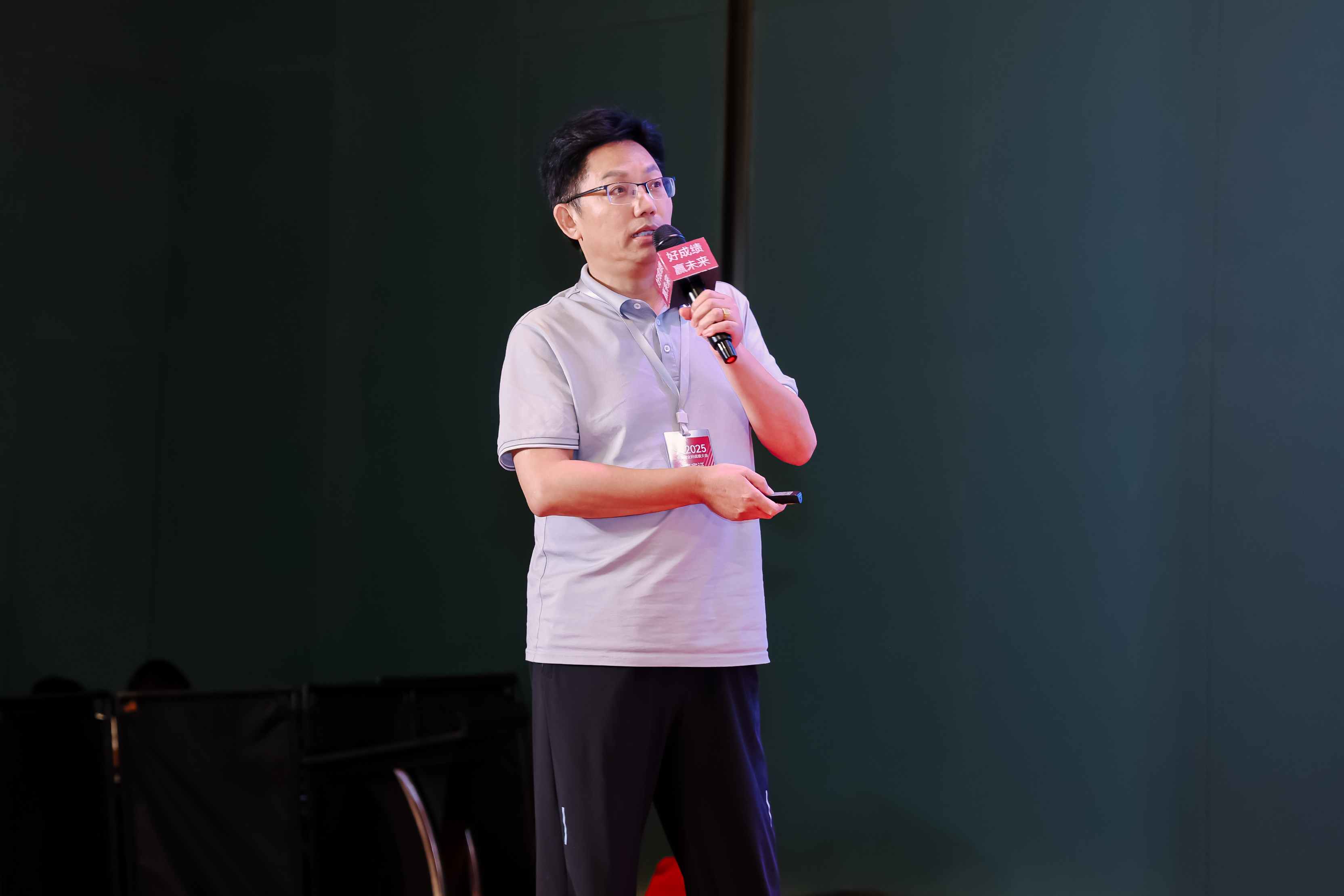 兴泰农牧打造猪业综合好成绩！以种猪价值 服务和成就客户！