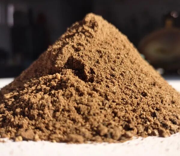 棕榈粕在动物饲料中的应用潜力与挑战：从加工到饲喂的全面解析